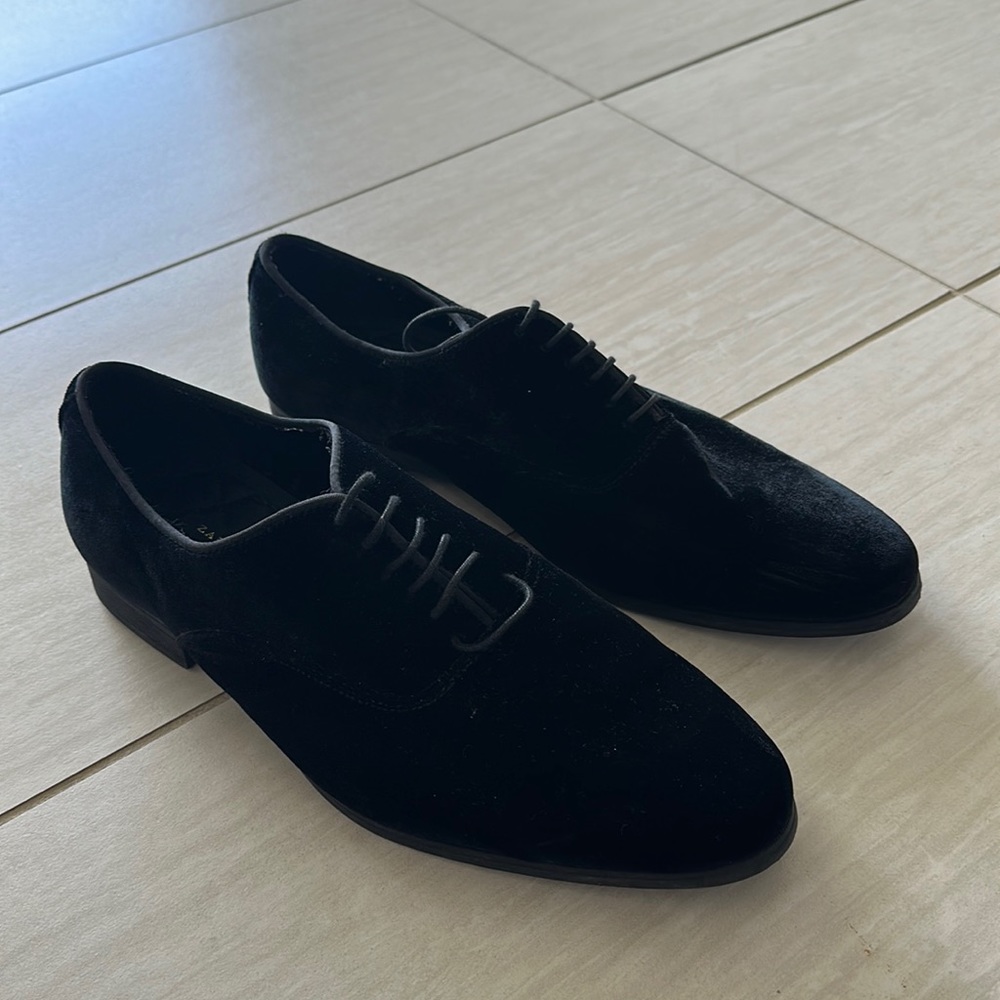 Men’s Velvet Dress Shoes Black